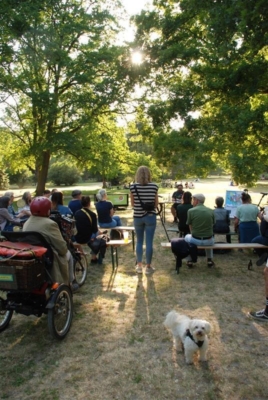 Lesung im stadtpark dazugehören